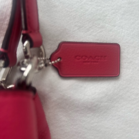 Coach Flamingo Pink Leather Shoulder Bag - Picture 8 of 8